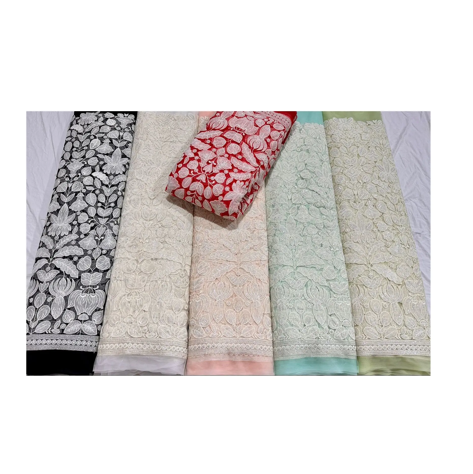 Tissu de filet de broderie de prix d'usine en gros pour robe de mariée du fabricant et fournisseur indiens