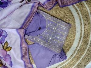 Ensemble Kurta ethnique pour femmes, dernière collection, Kurti brodé violet avec dupatta imprimé, vente en gros - Product Image 6