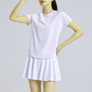 ชุดกีฬาแฟชั่นใหม่2025ฤดูร้อนสำหรับผู้หญิงเสื้อยืดระบายอากาศและกระโปรงเทนนิสสำหรับออกกำลังกายและเล่นกอล์ฟ - Product Image 3