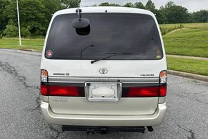 Toyota Hiace 2000 SUPER LIMPIA, 4x4, Transmisión Manual, Volante a la Izquierda y Derecha - Product Image 6