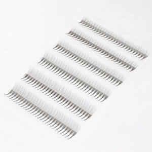 CharmLash Pestañas al por mayor para vendedores, paquetes de pestañas preformadas, embalaje en caja, volumen sin esfuerzo, ligeras, simétricas, cómodas de usar - Product Image 1