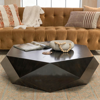 Table basse minimaliste moderne de luxe en forme de diamant, table d'appoint de salon dorée et noire
