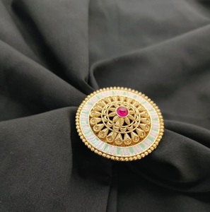 Fancy Trendy Beautiful Antique Finish Anillo ajustable en oro pulido Anillo de dedo ajustable para mujeres y niñas Ropa de fiesta - Product Image 3