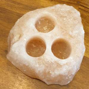 Portavelas de tres agujeros con forma de roca del Himalaya, portavelas de Pakistán, portavelas asequible - Product Image 3