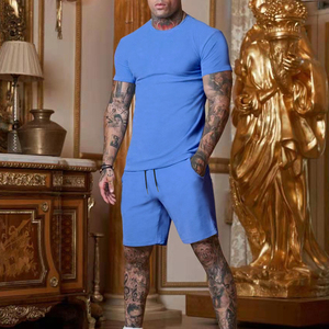 Tenue de sport à logo personnalisé pour homme, t-shirt et short de couleur unie 100% coton, imprimé et respirant pour l'été - Product Image 6