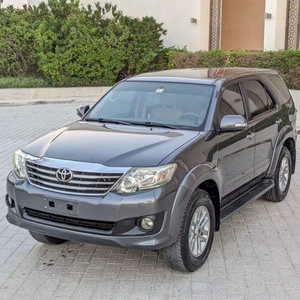 Descuentos en Fortuner 2012 gris de 7 plazas - Product Image 1
