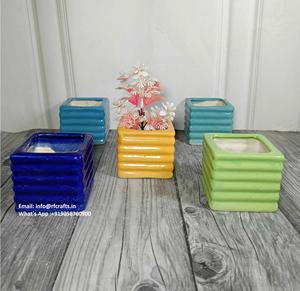 Maceta pequeña de cerámica esmaltada colorida adecuada para cactus y suculentas - Product Image 1