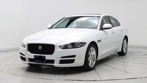 2018 J aguar XE Premium 25t AWD usado cuidadosamente - Product Image 4