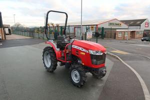 Tracteur compact Massey Ferguson 1600 4x4 Diesel |   Tracteur utilitaire agricole avec prise de force – Meilleur prix de gros - Product Image 5