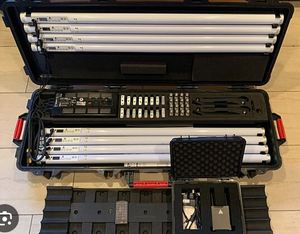Kit d'éclairage portable Astera Titan Tube 8-Light neuf, idéal pour les productions cinématographiques et studio professionnelles. - Product Image 2