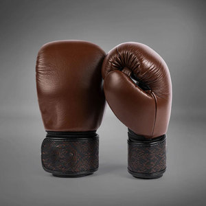 Low Moq Genuine Leather Boxing Gloves Wholesale Custom logo Boxing Gloves <b>Punching</b> Gloves for <b>Men</b> 2025 - Product Image 3