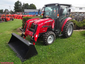 Tractor de Ruedas Massey Ferguson 1736 Usado, 35 HP, Motor con 8001-10000 Horas de Uso - Product Image 2