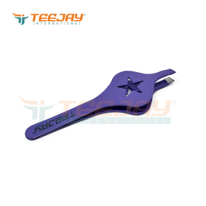 Pinza para Cejas con Diseño Moderno, Recubrimiento en Polvo Morado, Punta Inclinada, Perfecta para el Tratamiento de Cejas, Herramientas de Manicura, Marca Privada OEM - Product Image 5