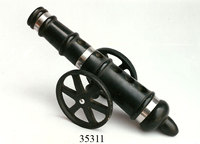 Canon en bois artisanal
