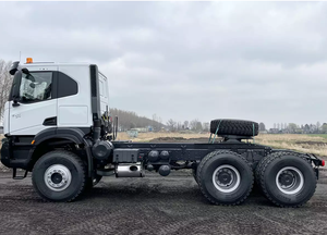 Oferta de Descuento 2024 Iveco T-way AT720T47WH 6x6 Cabeza Tractora Usada con Bajo Kilometraje - Product Image 5