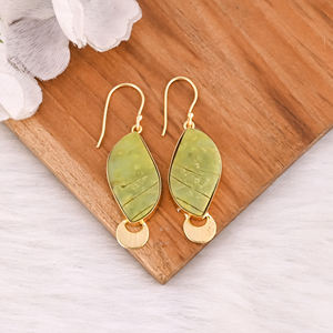 Boucles d'oreilles pendantes fantaisie en opale verte naturelle plaquées or pour femme, idéales pour le quotidien et comme cadeau pour elle - Product Image 3