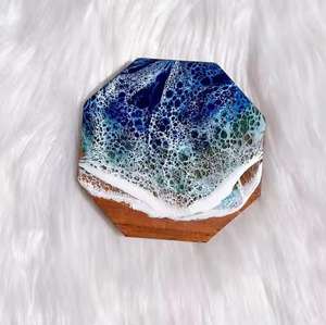 Posavasos de té de resina de diseño superior Posavasos de madera de Acacia de resina epoxi de diseño único para posavasos de café té bebida - Product Image 5