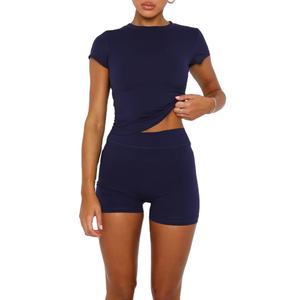 Ensemble short de sport taille haute respirant et à séchage rapide pour femme avec t-shirt à manches courtes col rond couleur unie, idéal pour un style décontracté estival - Product Image 1