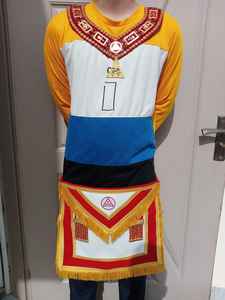 ผ้ากันเปื้อนสีแดง - Product Image 4