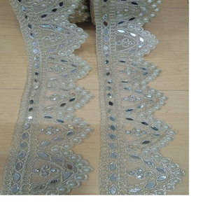 Pierre sur mesure fixe brodée de trois manières de couleur dans des conceptions à des fins diverses dans différentes tailles et pour la revente. - Product Image 6