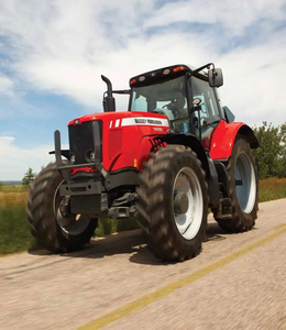 Tracteur Massey Ferguson 7495 avec moteur diesel 6 cylindres et capacité de levage hydraulique - Product Image 5