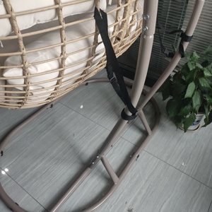Silla Colgante Doble con Soporte, Cesta Colgante de Ratán Resistente a la Intemperie para Jardín y Patio - Product Image 6