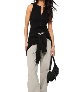 Camiseta sin mangas de alta calidad para yoga y gimnasio para mujer, diseño de cremallera completa, camiseta sin mangas de Color negro transpirable y cómoda - Product Image 3