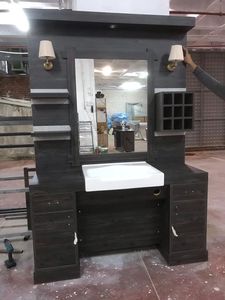 Estación de Peluquería/Barbería Comercial Moderna de Madera - Plegable, Portátil, Ecológica, Duradera y Ajustable, Muebles de Salón Estilo Estambul - Product Image 2