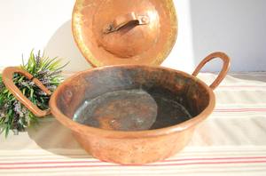 Cazuela de cobre vintage atemporal de calidad premium, perfecta para comidas deliciosas, cocinar y servir con estilo - Product Image 2