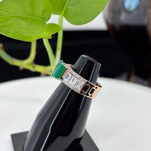 VVS Moissanite Diamond Esmeralda y anillo de piedra de color central para damas Plata de ley original 925 para boda y fiesta - Product Image 5