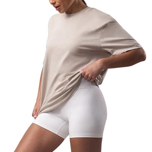 T-shirts pour femmes grandes tailles, en spandex brodé, 3D Dobby, coupe ajustée, col rond, manches courtes, sexy, printemps, sur mesure, en gros, 180g - Product Image 1