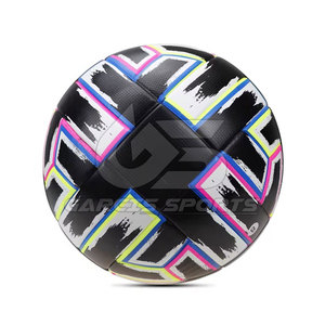 Balón de fútbol promocional de tacto suave disponible en varios colores para escuelas, universidades, balón de fútbol cosido a mano de PU Premium - Product Image 2