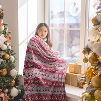 Çevre Dostu Noel Battaniyesi %100 Polyester Yumuşak Sıcak İki Katmanlı Şerpa Flanel Dört Mevsim Kullanımlı Tatil Hediyesi OEM