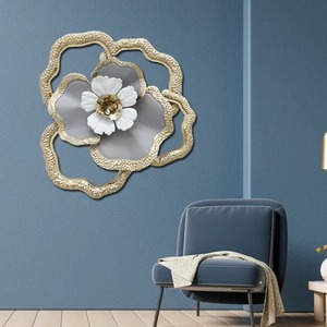 Sculpture murale en métal artistique, design inspirant, accent de décoration pour la maison, ajoute du charme au salon, à la chambre ou aux espaces de bureau - Product Image 3