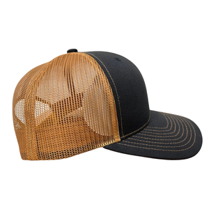 Black Camel 6 Panel Trucker Hats Línea de costura de contraste en el ala Parches de logotipo tejidos Malla transpirable Hebilla ajustable de una sola fila - Product Image 3