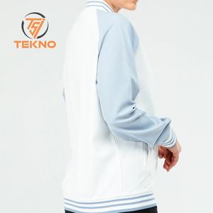 Vestes universitaires pour femmes personnalisées 2025 Vestes universitaires brodées de haute qualité pour jeunes adultes Service OEM personnalisé - Product Image 4