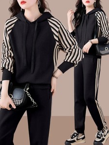 Sweat-shirt col haut pour femmes ensemble de pantalons de survêtement automne coupe ajustée tenue de Sport avec manches longues élastique haut court motif solide - Product Image 6