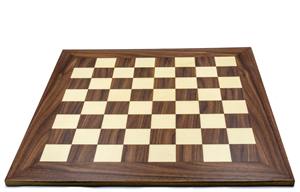Jeu d'échecs en bois durable fait main avec design pour la décoration et les jeux disponible à des prix raisonnables - Product Image 5