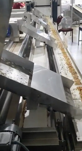 Machine de traitement des noix en acier inoxydable avec convoyeur pour usage industriel, également adaptée aux produits alimentaires - Product Image 2
