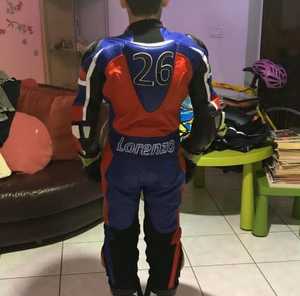 ชุดมอเตอร์ไซค์หนังสำหรับผู้ชายรุ่นใหม่ล่าสุด สวมใส่สบาย ระบายอากาศได้ดี เหมาะกับทุกฤดูกาล ขั้นต่ำในการสั่งซื้อน้อย - Product Image 3