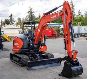 Mini excavatrice KX057-5 Kubota de 6 tonnes avec moteur refroidi à l'eau et cylindre hydraulique, vente chaude, prix d'usine, prix de gros - Product Image 1