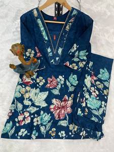 Ensemble coordonné de luxe Unity en rayonne bleu marine à imprimé floral, élégant ensemble Kurti et pantalon pour femmes - Product Image 4