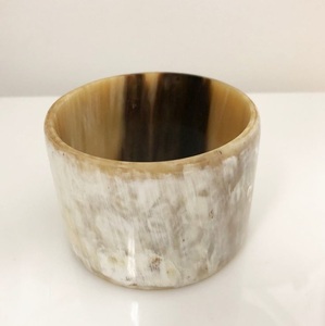 Ensemble de bracelets en corne naturelle, écologiques, faits à la main, durables, bijoux de mode pour femmes, vente en gros - Product Image 3