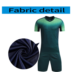 Maillot de football maillot de football logo imprimé gratuit, vêtements de sport sur mesure bon marché, conception d'uniforme de football, ensemble d'uniformes de football - Product Image 5