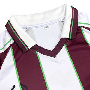 Maillot de football vintage à rayures, streetwear personnalisé, maillot de football imprimé par sublimation - Product Image 3