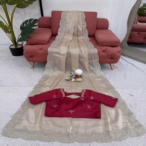 Sari de último diseñador con hilo doble y trabajo de lentejuelas incluye blusa de seda Mono Benglori de 0,80 m para uso festivo y de ocasión - Product Image 4