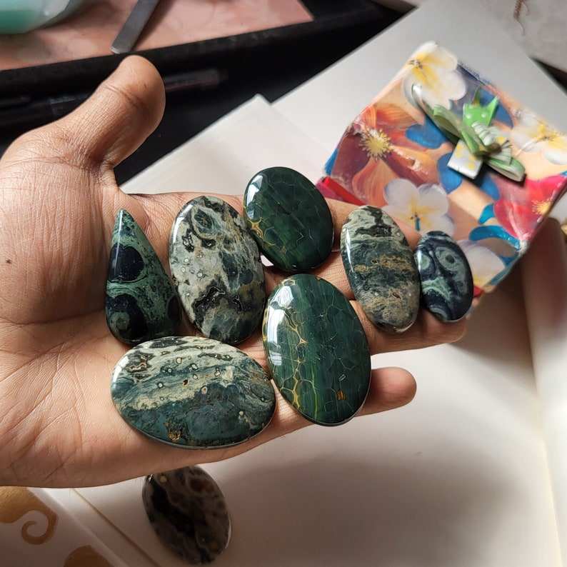 สีเขียว