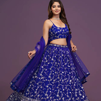 Lehenga en georgette avec broderie en sequins zari, tissu de blouse ample, dupatta en georgette, bordure en dentelle de filet doux, semi-cousu