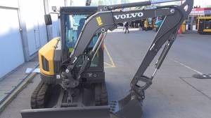 Mini excavatrice Volvo ECR40F-compacte, rotation nulle de queue, équipement de construction résistant à vendre d'occasion - Product Image 3