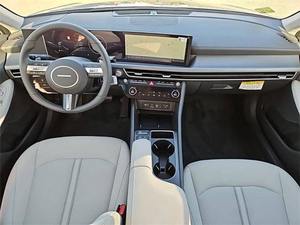 Hyundai Sonata SEL 2024 Usado en Buenas Condiciones, Sedán de 4 Puertas - Product Image 3